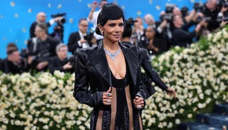 Холли Берри пришла на вечеринку Met Gala без нижнего белья