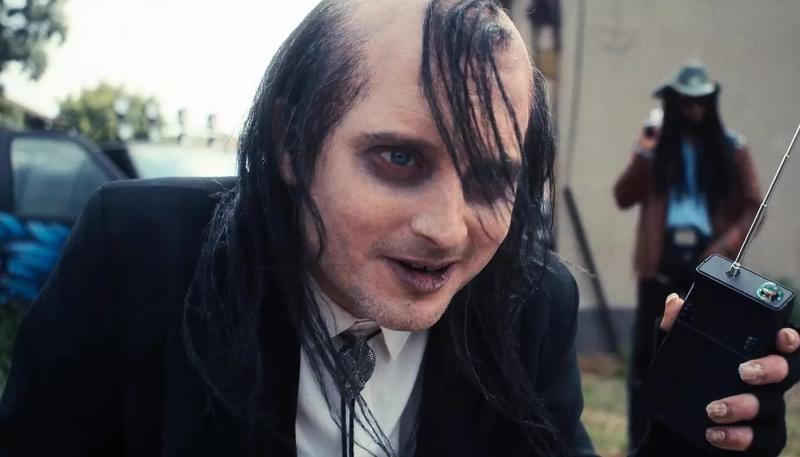 Элайджа Вуд сеет хаос в трейлере фильма "Токсичный мститель"