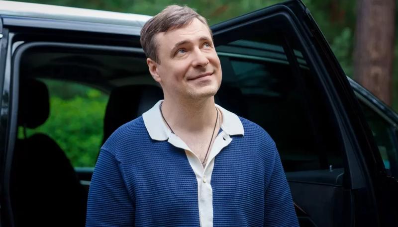 Евгений Цыганов снимается в комедии "Человек, который смеется"